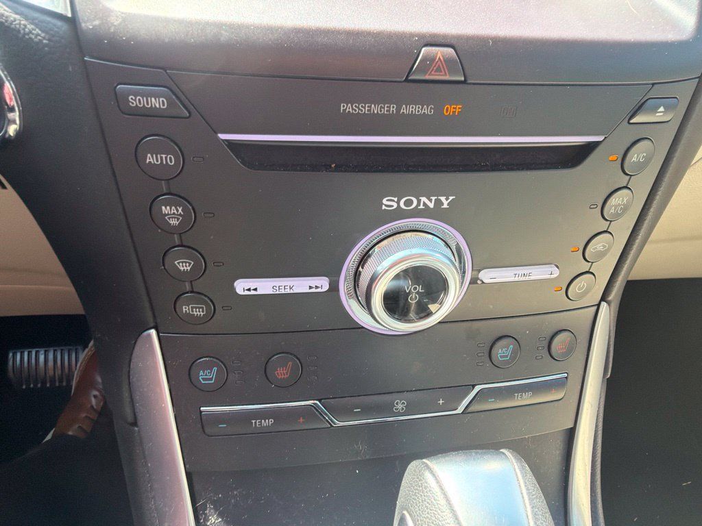 Used 2018 Ford Edge Titanium w/ Equipment Group 301A FWD image 12
