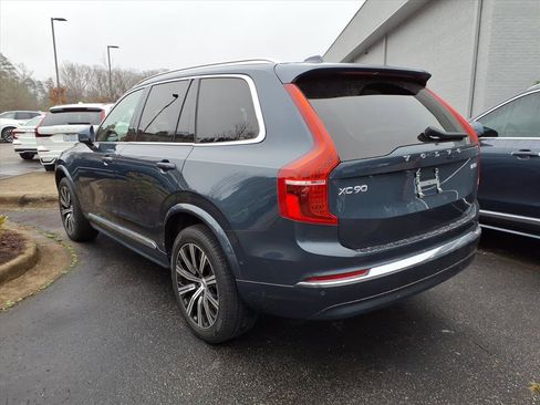 Certified 2023 Volvo XC90 B5 Plus image 5