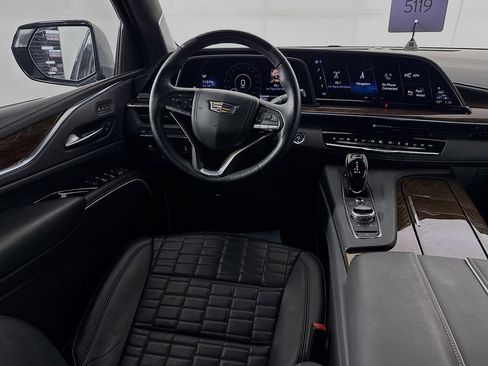 Used 2023 Cadillac Escalade Sport Platinum w/ LPO, ONYX Package image 29