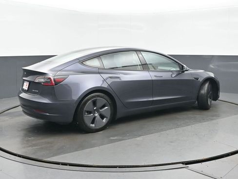 Used 2022 Tesla Model 3 Long Range image 3