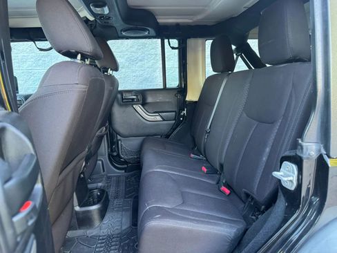 Used 2014 Jeep Wrangler Unlimited Sport w/ Quick Order Package 24S AWD/4WD image 10