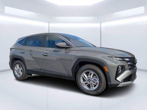 New 2026 Hyundai Tucson SE FWD image 2