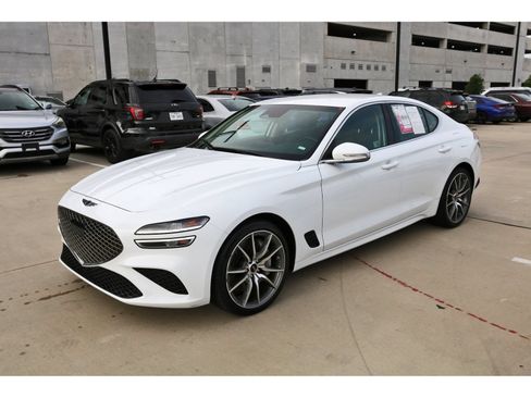 Used 2025 Genesis G70 2.5T RWD image 3