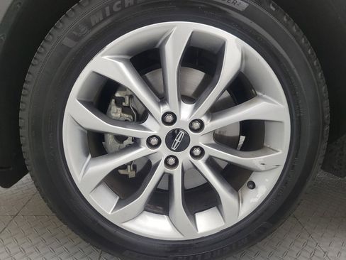 Used 2018 Lincoln MKC Select w/ Select Plus Package FWD image 31