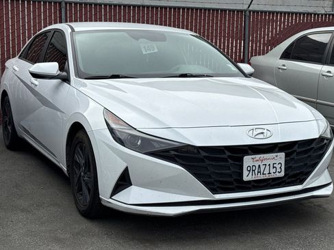 Used 2021 Hyundai Elantra SEL FWD image 2