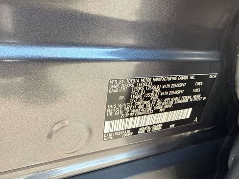 Used 2024 Toyota RAV4 XLE w/ Convenience Package AWD/4WD image 27