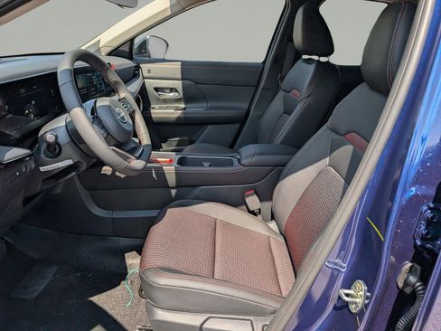 New 2026 Nissan Kicks SR image 17