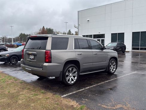 Used 2017 Chevrolet Tahoe Premier AWD/4WD image 10
