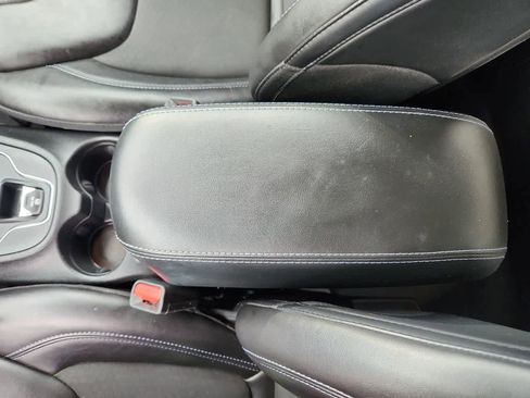 Used 2021 Jeep Cherokee Latitude Plus image 20