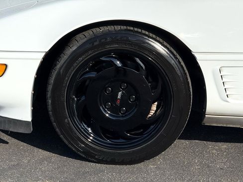 Used 1996 Chevrolet Corvette Coupe image 34