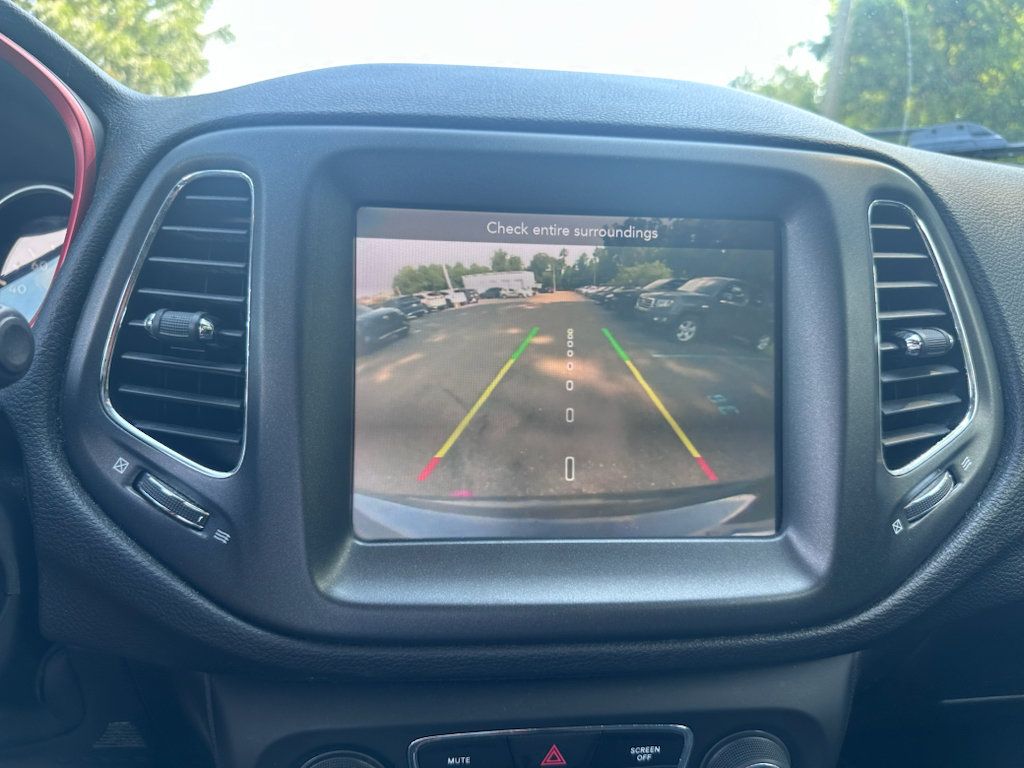 Used 2019 Jeep Compass Trailhawk AWD/4WD image 17