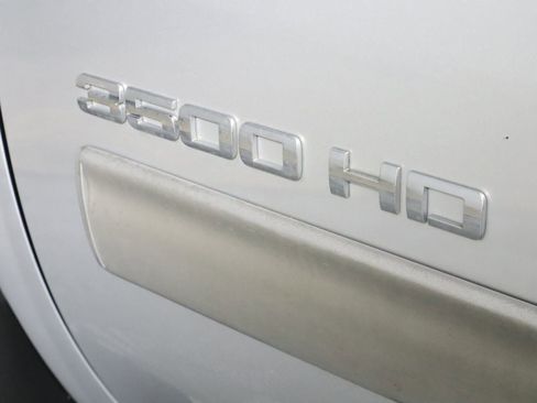 Used 2014 GMC Sierra 3500 SLT w/ SLT Convenience Package image 19