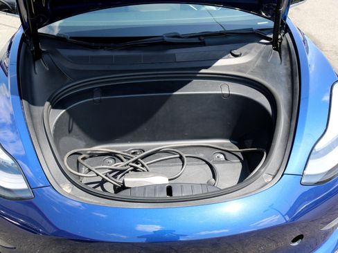 Used 2019 Tesla Model 3 Performance image 44