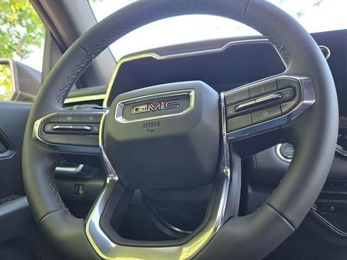 New 2026 GMC Canyon Elevation w/ Convenience Package AWD/4WD image 17