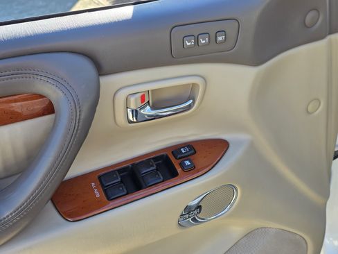 Used 2007 Lexus LX 470 4WD image 12