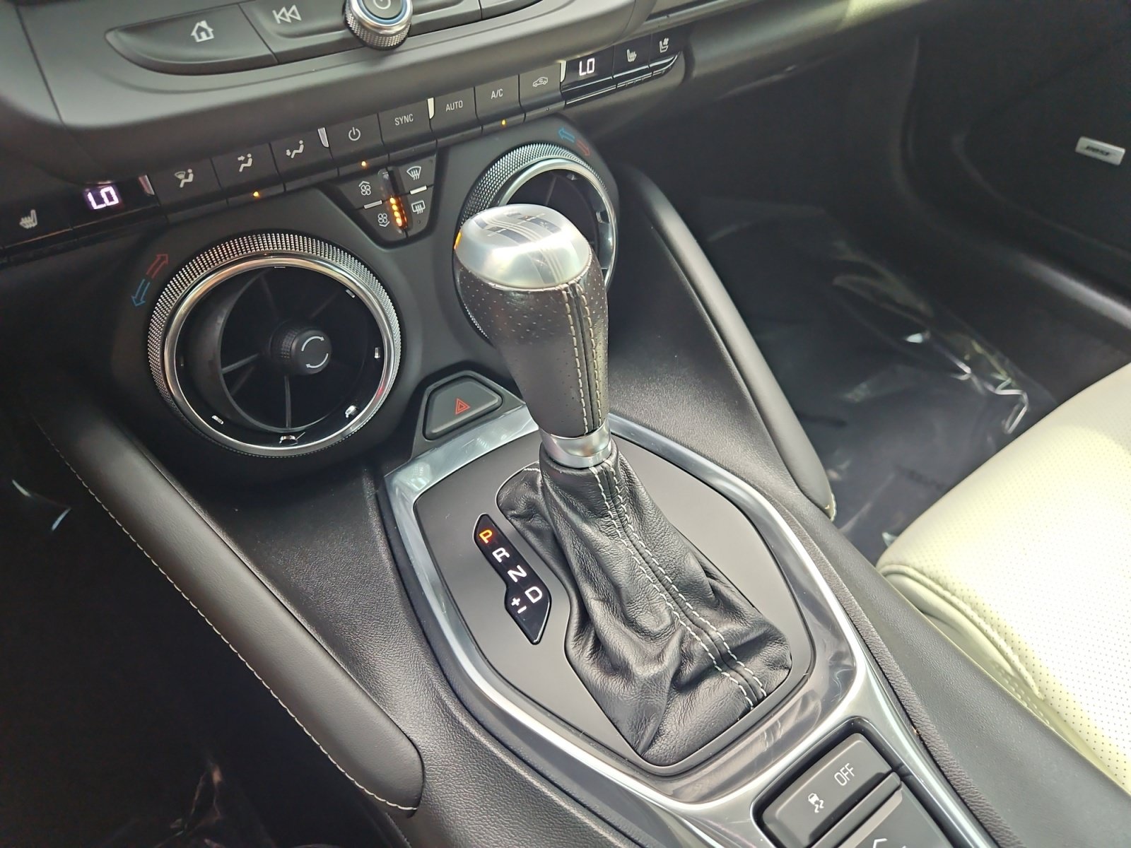 Used 2018 Chevrolet Camaro SS RWD image 21
