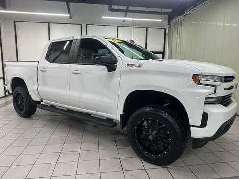 Certified 2022 Chevrolet Silverado 1500 RST image 3