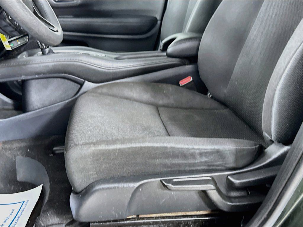 Used 2018 Honda HR-V LX image 25
