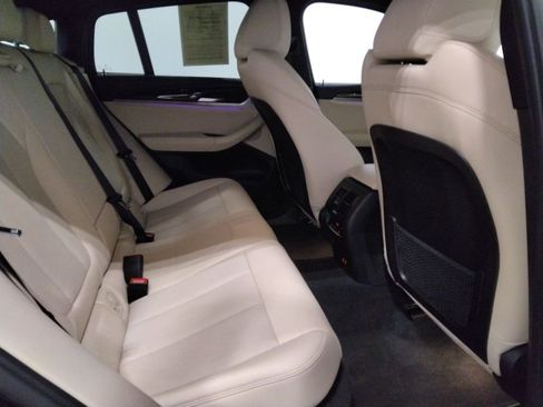 Used 2023 BMW X4 xDrive30i w/ Premium Package image 38