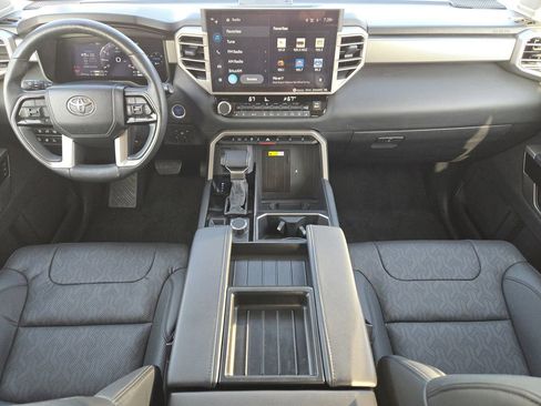 Used 2024 Toyota Tundra Limited AWD/4WD image 28