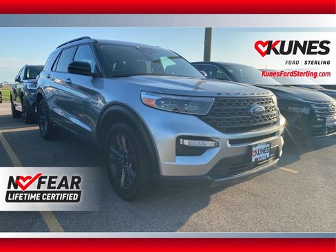 Used 2023 Ford Explorer XLT w/ Equipment Group 202A AWD/4WD image 1