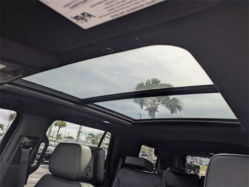 Used 2022 GMC Yukon Denali w/ Denali Ultimate Package image 27