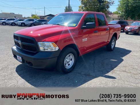 Used 2016 RAM 1500 Tradesman w/ Popular Equipment Group AWD/4WD image 2