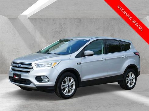 Used 2017 Ford Escape SE AWD/4WD image 6
