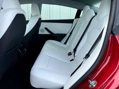 Used 2025 Tesla Model 3 Long Range RWD image 28