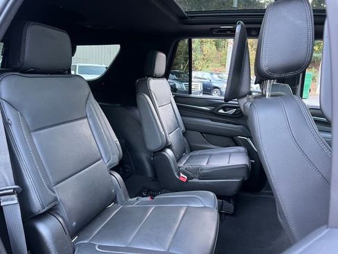 Used 2021 GMC Yukon Denali w/ Denali Premium Package image 35