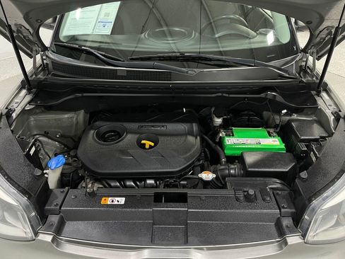 Used 2017 Kia Soul + image 24