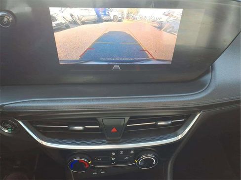 Used 2025 Buick Encore GX Sport Touring image 15