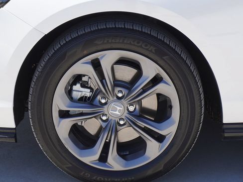 Used 2025 Honda Accord EX-L image 5