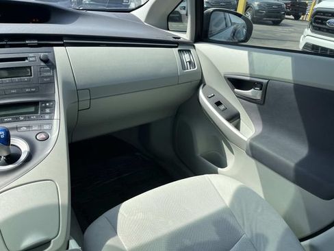 Used 2011 Toyota Prius Two FWD image 18