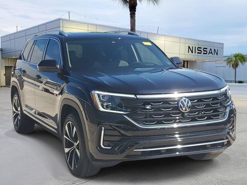 Used 2024 Volkswagen Atlas SEL Premium R-Line AWD/4WD image 8