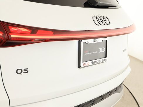 Certified 2025 Audi Q5 Prestige image 31