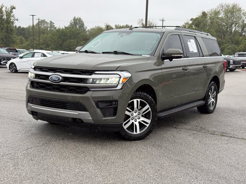 Used 2024 Ford Expedition Max XLT AWD/4WD image 3