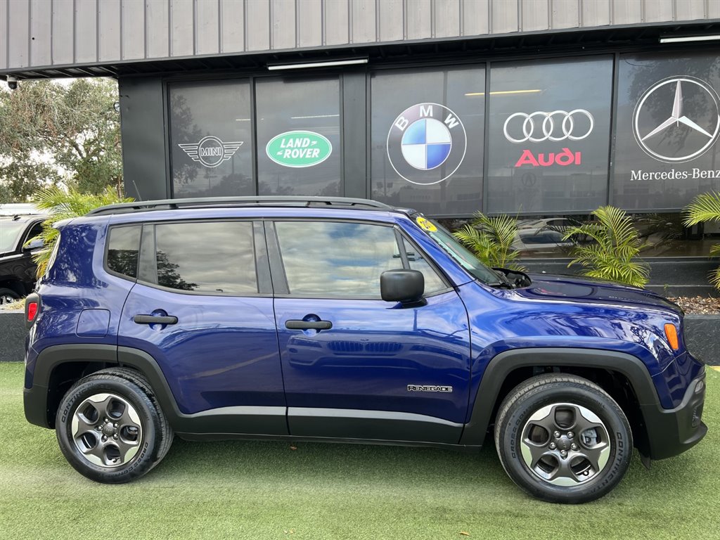 Used 2017 Jeep Renegade Sport w/ Power & Air Group FWD image 8