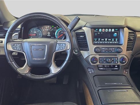 Used 2019 GMC Yukon XL Denali w/ Denali Ultimate Package image 12
