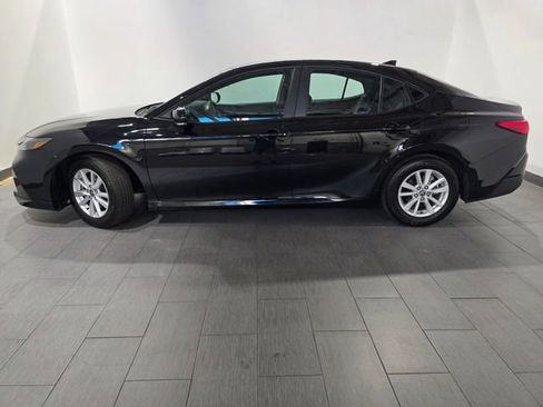 Used 2026 Toyota Camry LE image 2