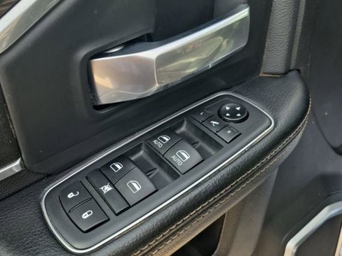 Used 2020 RAM 2500 Laramie AWD/4WD image 14