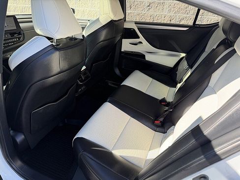 Used 2023 Lexus ES 350 F Sport w/ Accessory Package (Z2) image 11