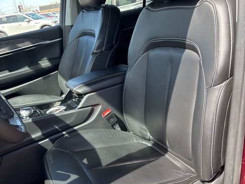 Used 2023 Jeep Grand Cherokee Limited image 13