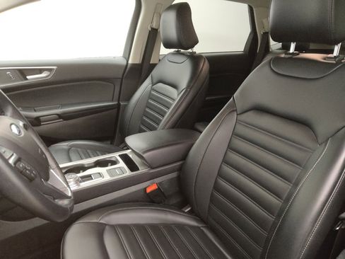 Used 2023 Ford Edge SEL image 17