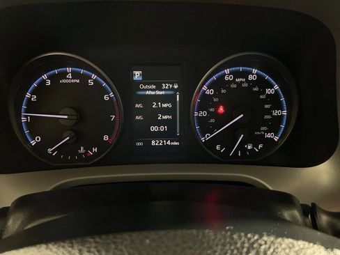 Used 2018 Toyota RAV4 Adventure image 24