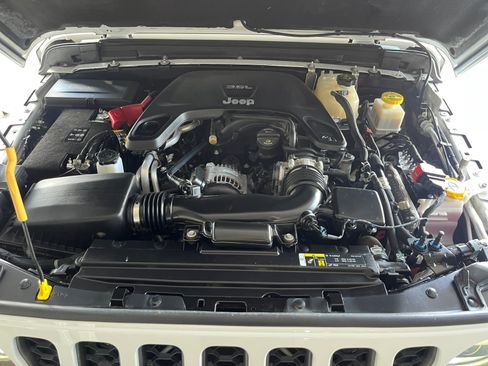 Used 2020 Jeep Gladiator Rubicon AWD/4WD image 21