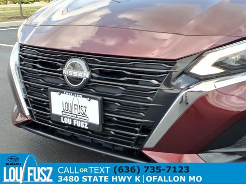 Used 2025 Nissan Altima 2.5 SV FWD image 33