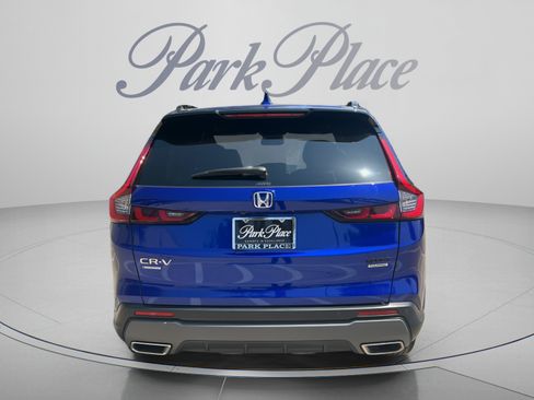 Used 2023 Honda CR-V Sport Touring image 4