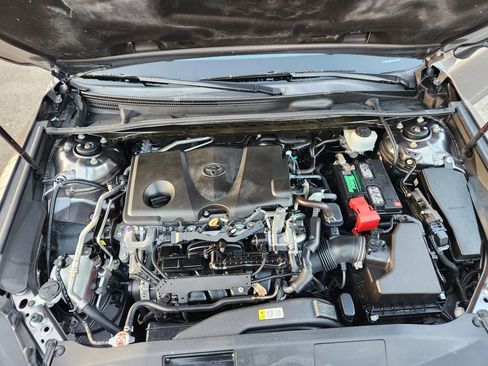 Used 2019 Toyota Camry LE image 35