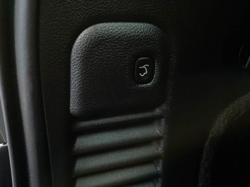 Used 2018 Jeep Grand Cherokee Trailhawk AWD/4WD image 39